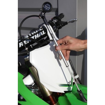 Pompe de gonflage fourche basse pression KXF 450 13/14 & CRF 450 13/15 